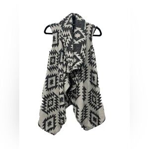 Women’s ME JANE Southwest Inspired Print Open Vest Small Black White